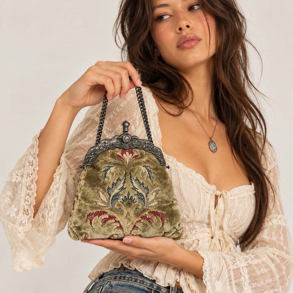 Vintage 70s Carpetbags of America Velvet Tapestry Filigree Purse Victorian Goth